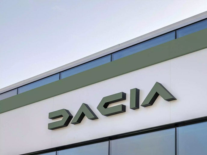 Dacia Saint-Louis